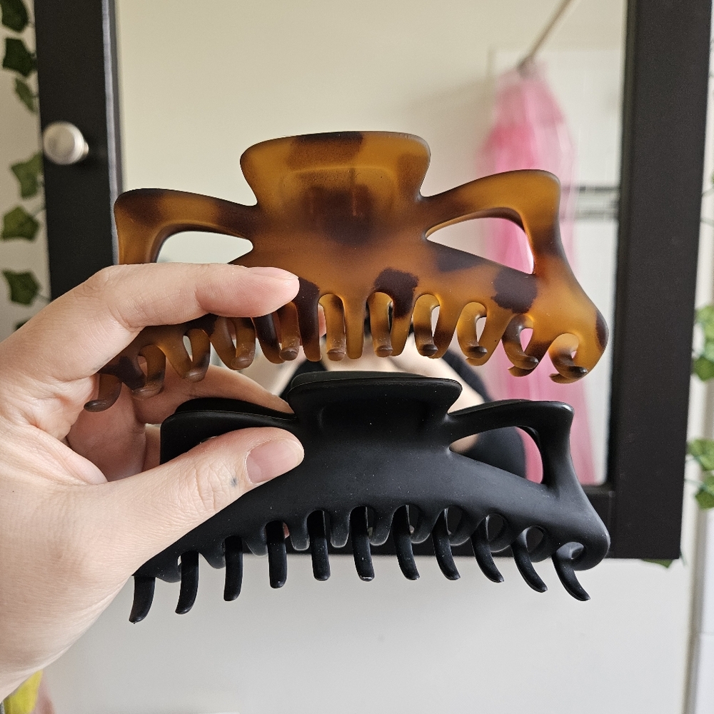 🟣BOGO BIG hair clips